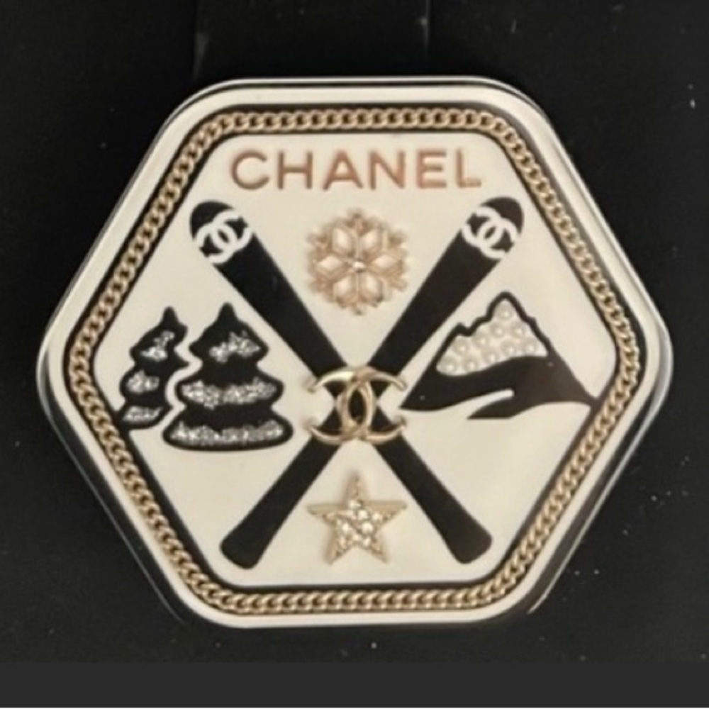 CHANEL COCO NEIGE BROOCH